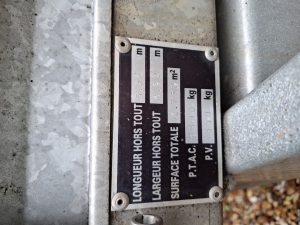 plaque indication sur remorque Sorel.jpg  