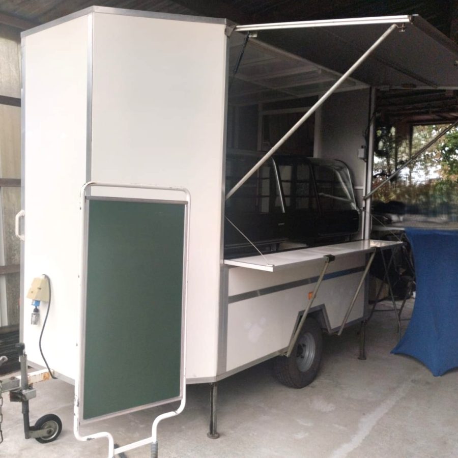 REMORQUE FOURGON MAGASIN AMENAGER ARTISANALE -500kg
